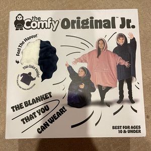 BRAND NEW JUNIOR comfy blanket